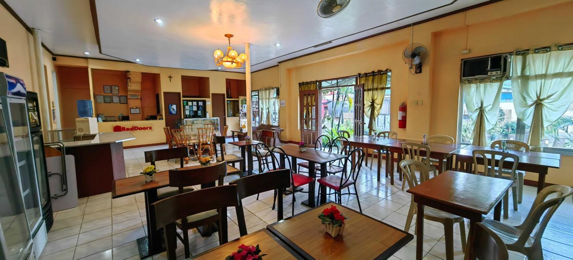 Oyo 1038 William Hearts Pension Puerto Princesa Exterior foto