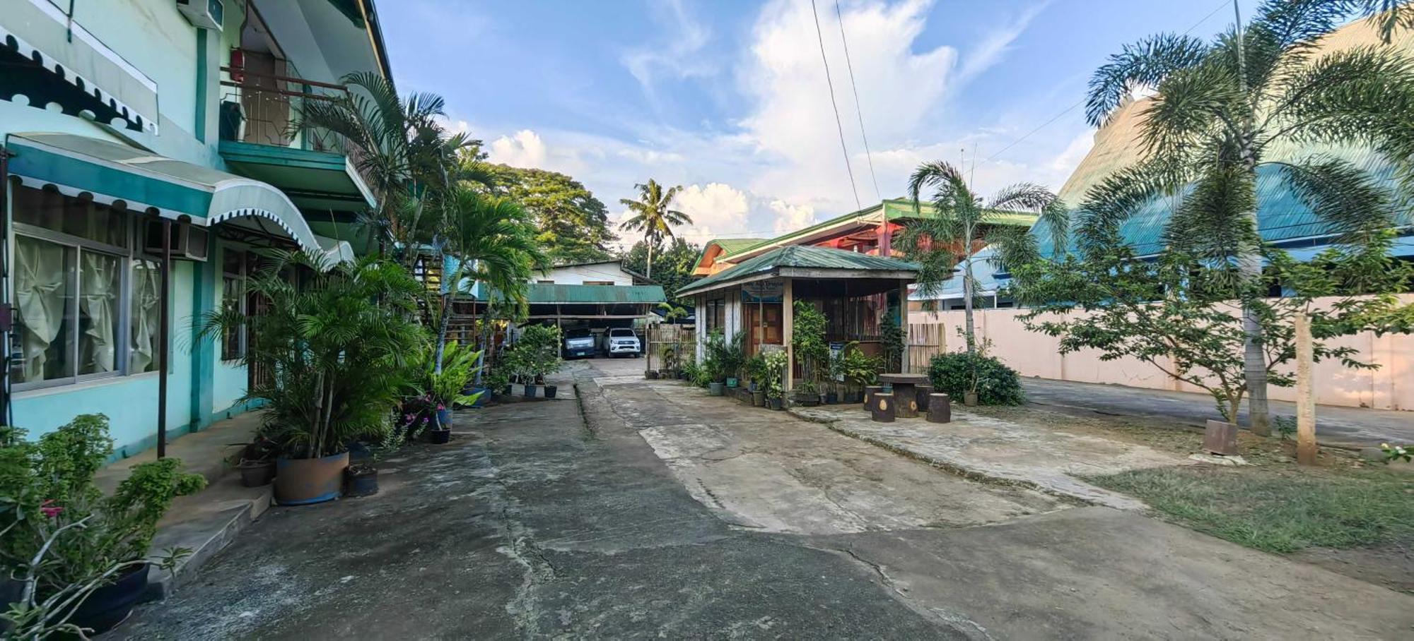 Oyo 1038 William Hearts Pension Puerto Princesa Exterior foto